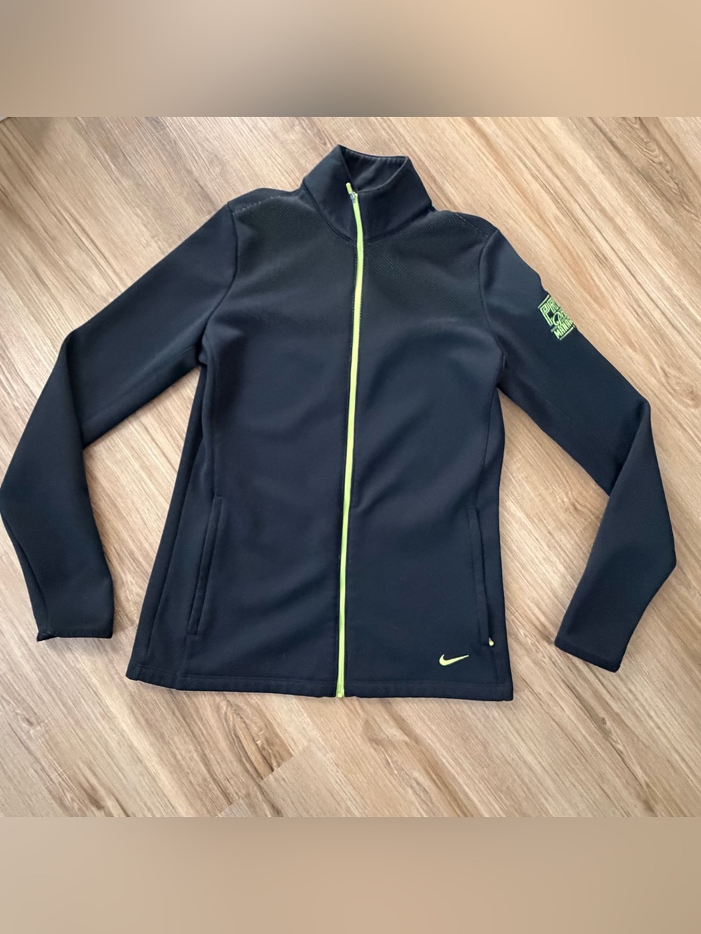 Nike Golf Women’s Black Jacket with Neon Green Trim